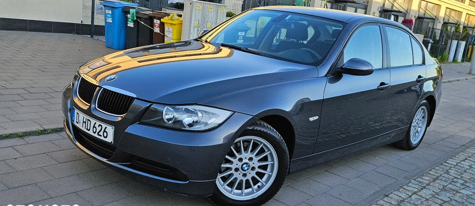 BMW Seria 3 cena 13900 przebieg: 238000, rok produkcji 2007 z Legnica małe 211